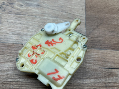 Замок двери передний левый CF3 CF4 CF5 CF6 CF7 CL1 CL2 CL3 CH9