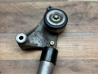 Натяжитель ремня ACV40