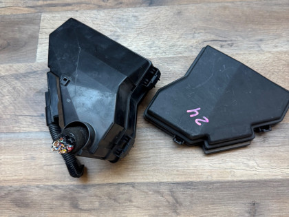 Блок предохранителей RE4