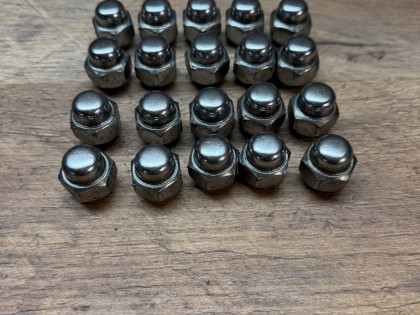 Гайки колес RE4