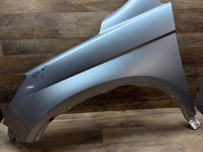 Крыло переднее левое RE4