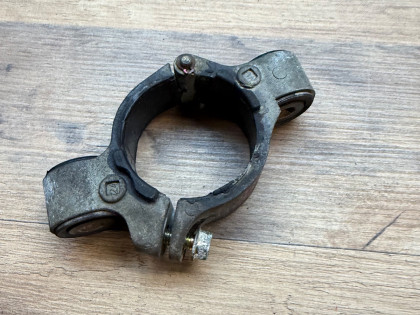 КРЕПЛЕНИЕ РУЛЕВОЙ РЕЙКИ