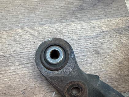 цапфа задняя правая