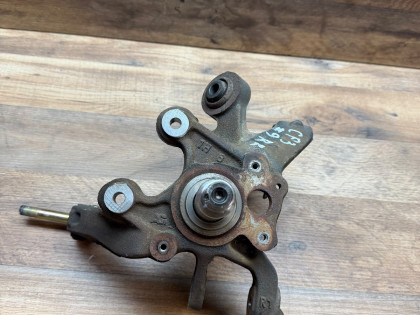 цапфа задняя правая