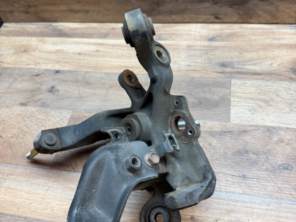 цапфа задняя правая