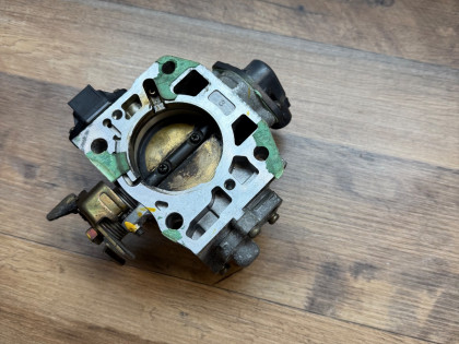 Дроссельная заслонка