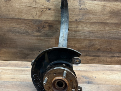 Ступица передняя правая