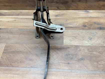 Педаль тормоза