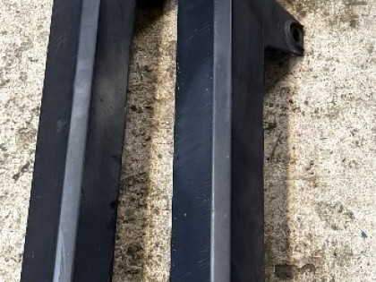 Накладки на пороги