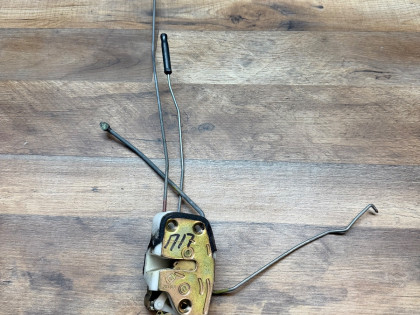 Замок двери передний правый