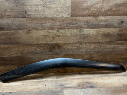 Ветровик правый