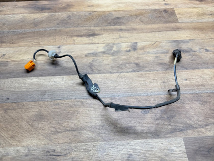 Датчик ABS передний правый