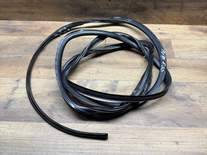 Молдинг заднего стекла