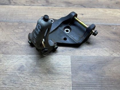 кронштейн генератора