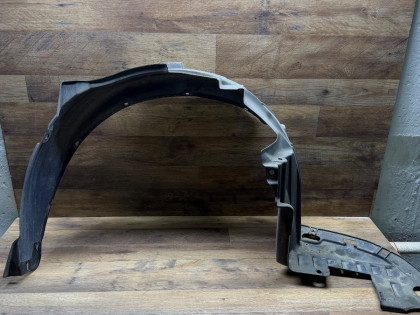 Подкрылок передний левый