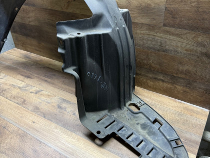 Подкрылок передний левый