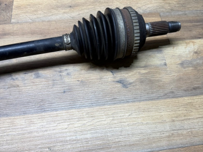 Привод передний левый