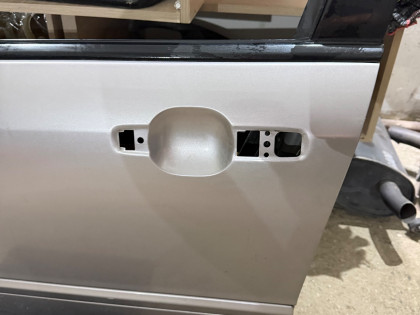 Дверь передняя левая