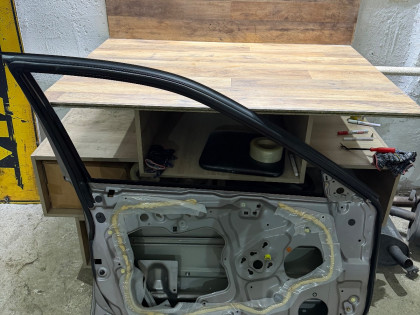 Дверь передняя левая