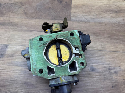 Дроссельная заслонка