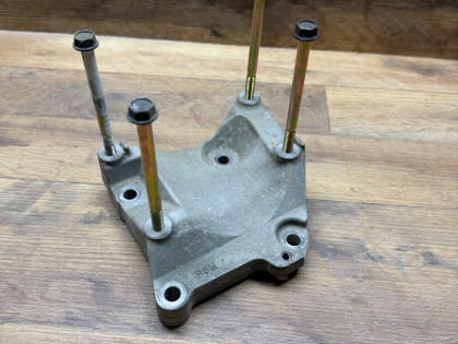 кронштейн компрессора кондиционера