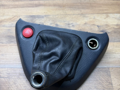 Кожух селектора КПП