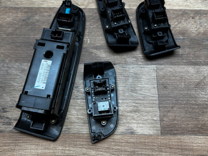 Блок управления стеклоподъемниками CF3 CF4 CF5 CF6 CF7 CL1 CL2 CL3 CH9