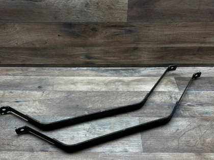 крепление бензобака CF3 CF4 CF6 CL1 CL3 CH9