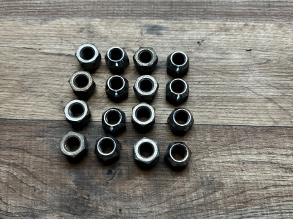 Гайки колес CF3 CF4 CF5 CF6 CF7 CL1 CL2 CL3 CH9