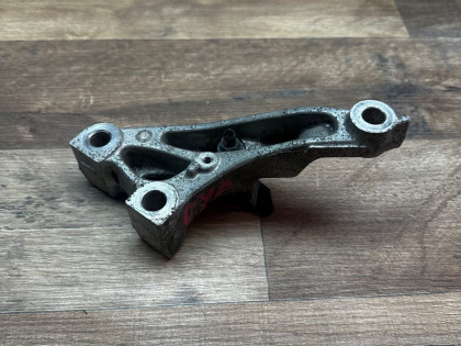 Кронштейн подушки двигателя левый CF3 CF4 CF5 CF6 CF7 CL1 CL2 CL3 CH9