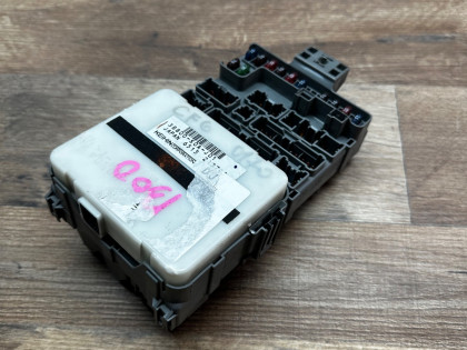 Блок предохранителей cf3 cf4 cf5 cf6 cf7 cl1 cl2 cl3 ch9