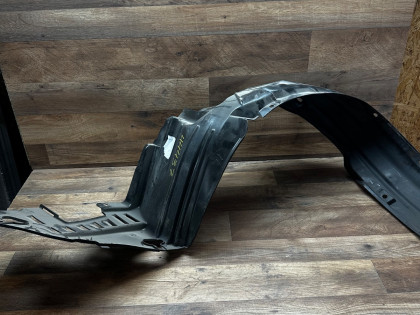 Подкрылок передний левый cf6 cf7 cl2 ch9