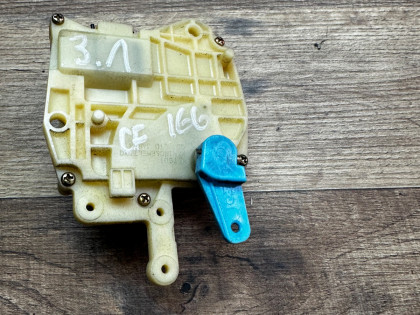 Замок двери задний левый cf3 cf4 cf5 cf6 cf7 cl1 cl2 cl3 ch9