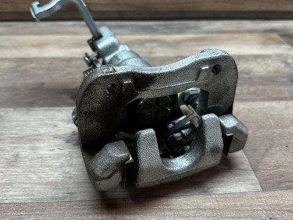 Суппорт задний левый cf3 cf4 cf5 cf6 cf7 cl1 cl2 cl3 ch9