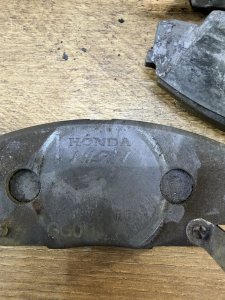 Колодки тормозные передние 262 HONDA TORNEO CF3 2001