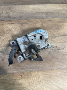 Замок капота HONDA ODYSSEY RA8 2000