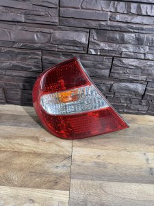 Фонарь задний левый TOYOTA CAMRY