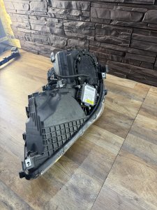 Фара правая HONDA LEGEND KB2 2012